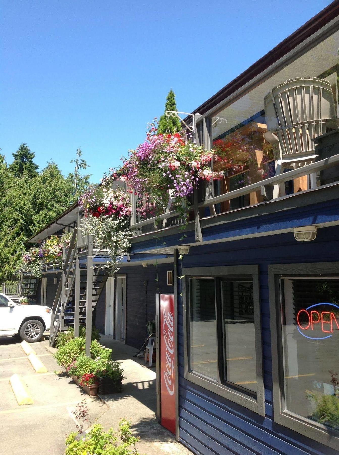 Tofino Motel Harbourview Exterior photo